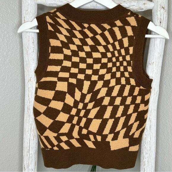 Willow & Wind Womens Sweater Vest Brown Tan Checkered Sleeveless Knit Top - Picture 2 of 4